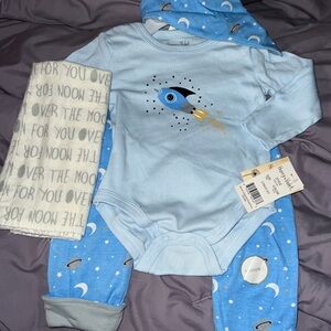 Harry + Violet Boyd 12-18 month outfit with drool rag